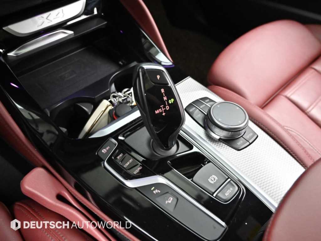 BMW X4 — photo 09