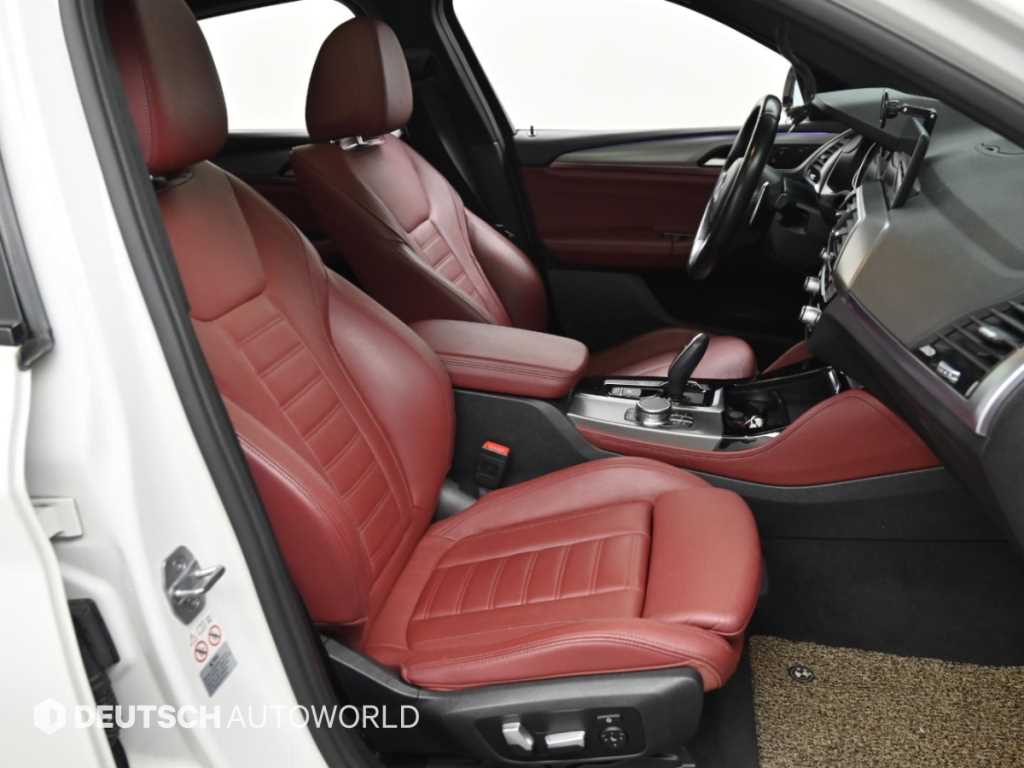 BMW X4 — photo 10