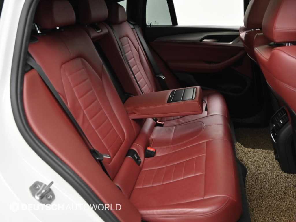 BMW X4 — photo 12