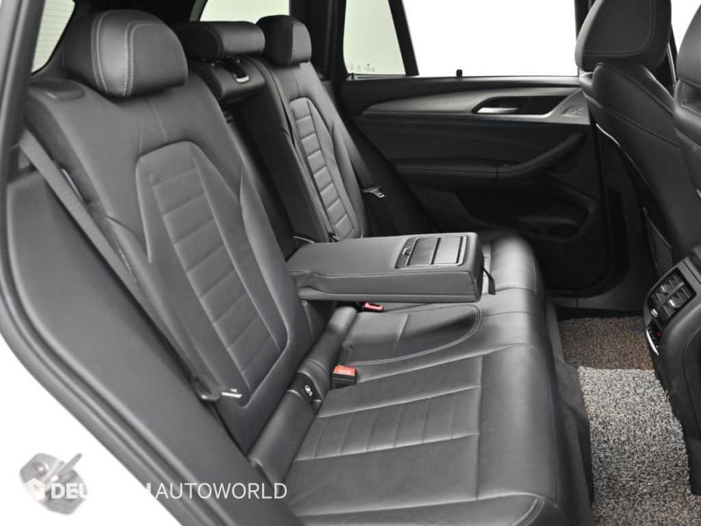 BMW X3 — photo 12
