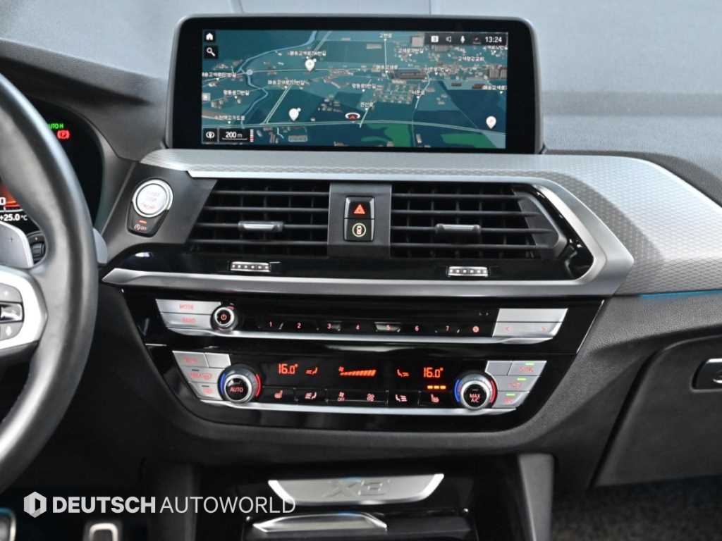 BMW X3 — photo 14