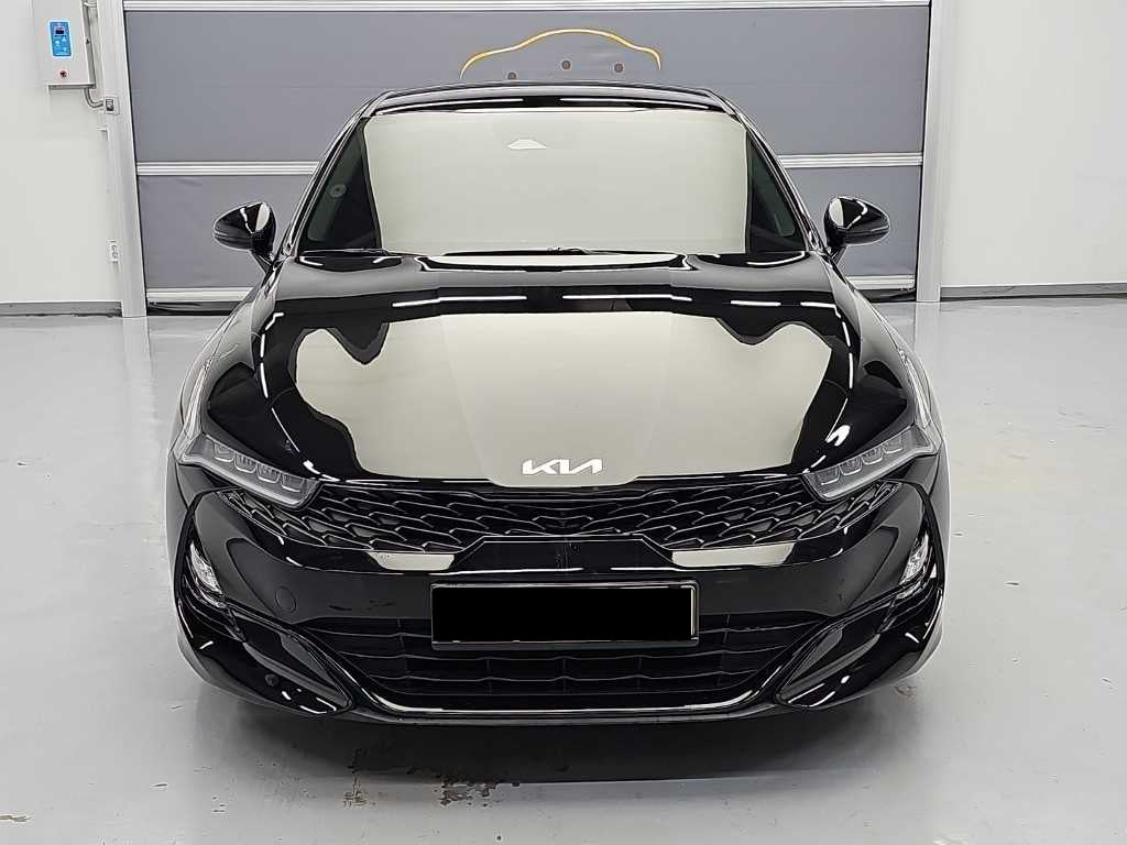 Kia K5 — photo 02