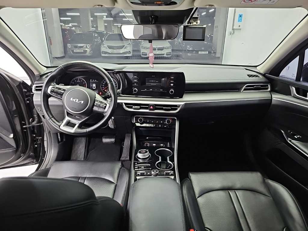 Kia K5 — photo 07
