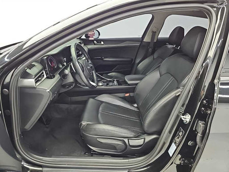 Kia K5 — photo 11