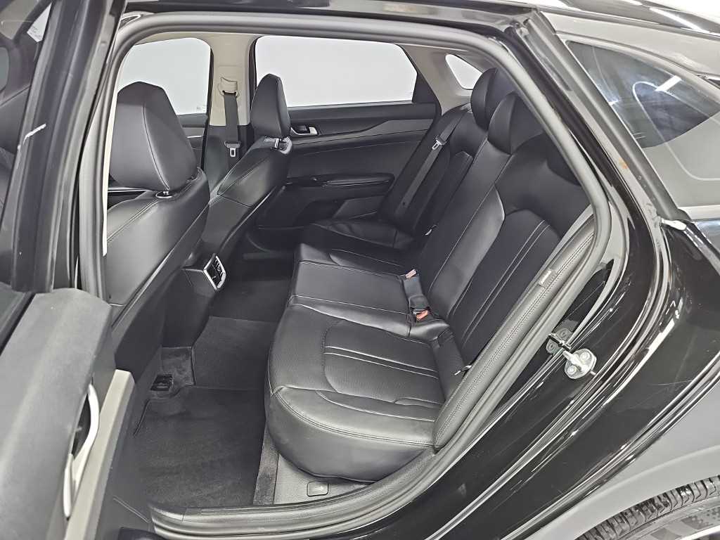 Kia K5 — photo 12