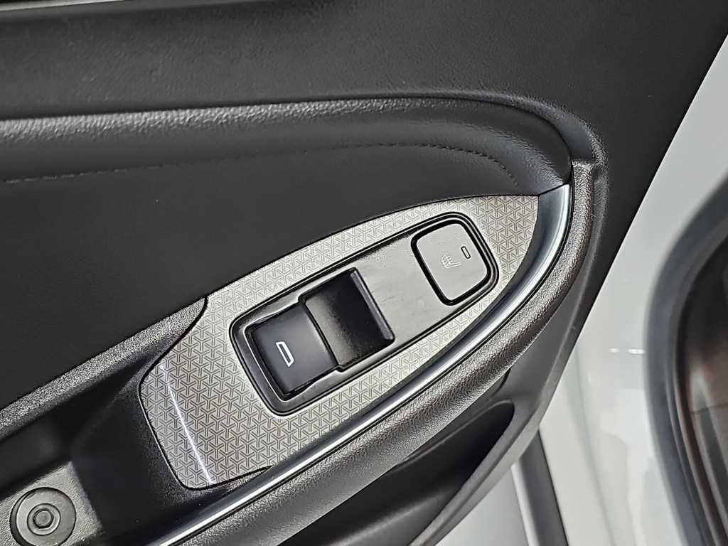 CHEVROLET Malibu — photo 13