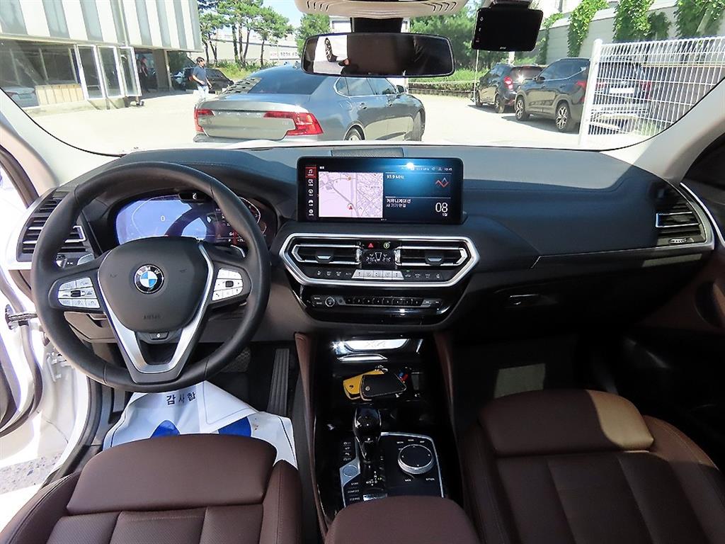 BMW X4 — photo 07