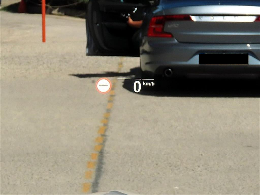 BMW X4 — photo 10