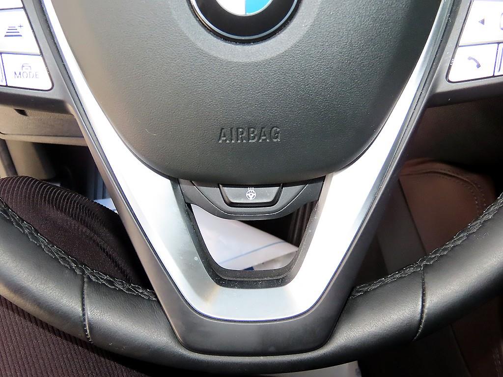 BMW X4 — photo 11
