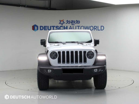 Jeep Wrangler — photo 03