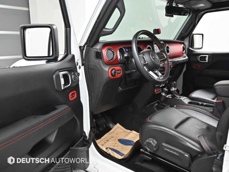 Jeep Wrangler — photo 11