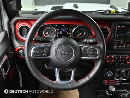 Jeep Wrangler — photo 13