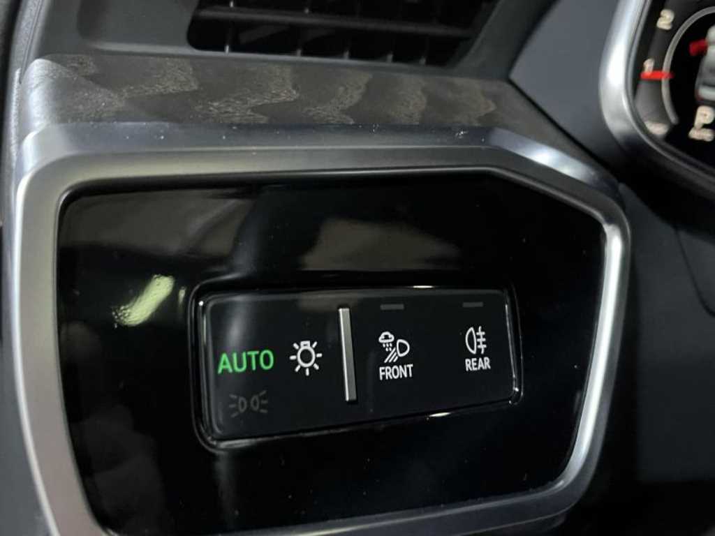 Audi A6 — photo 09