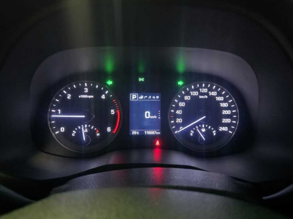 Hyundai Tucson — photo 08