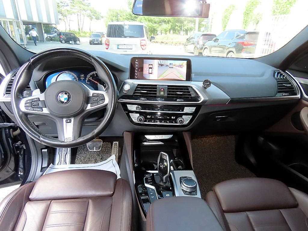 BMW X4 — photo 07