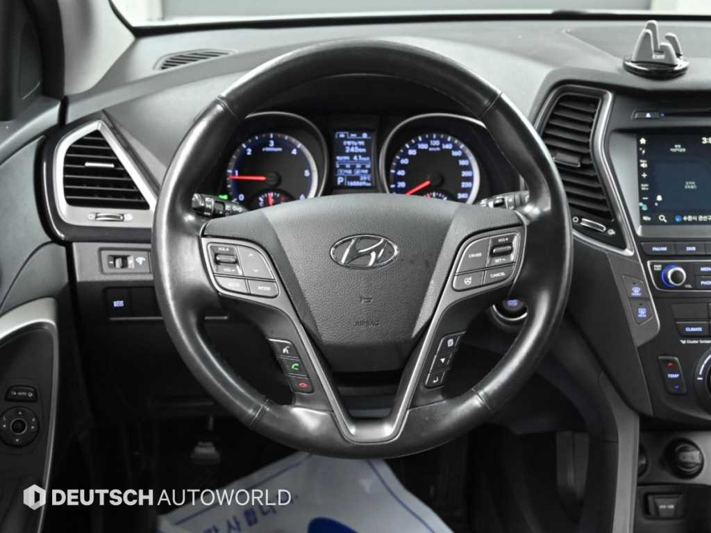 Hyundai Santafe — photo 13