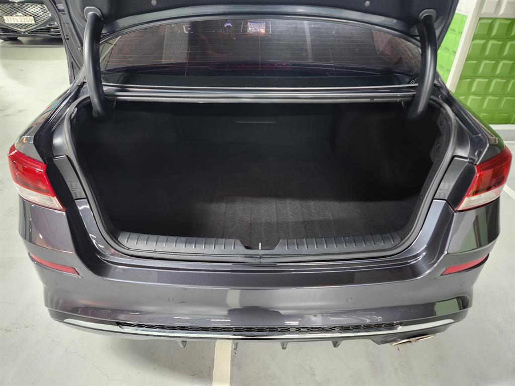 Kia K5 — photo 05