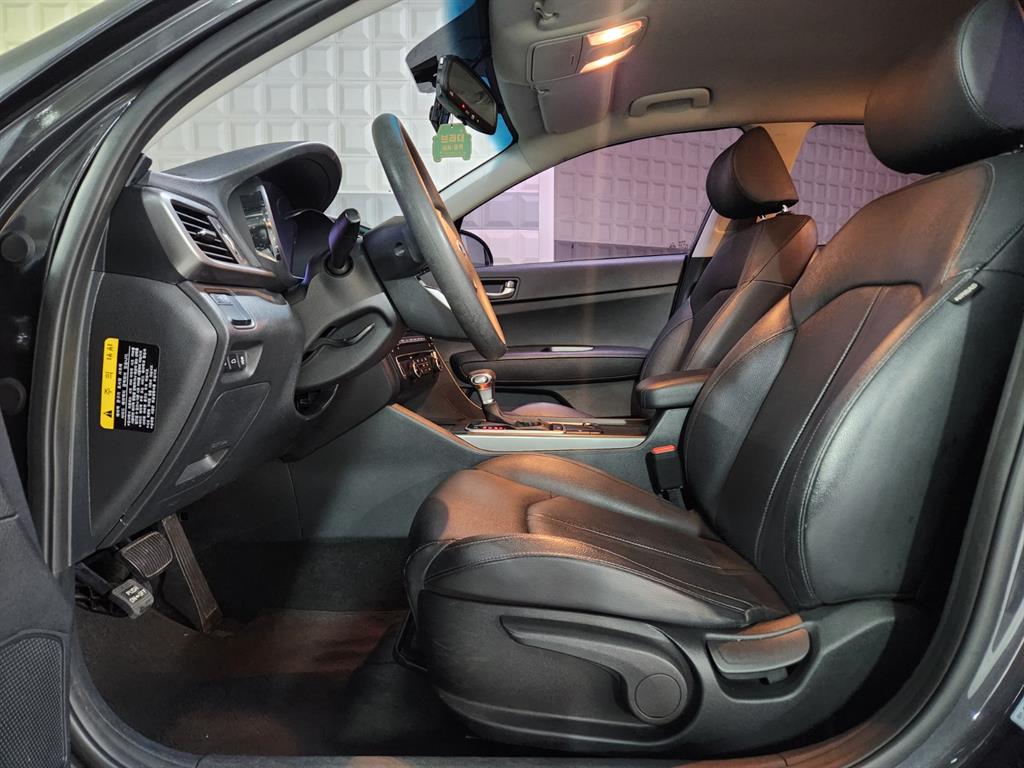 Kia K5 — photo 06