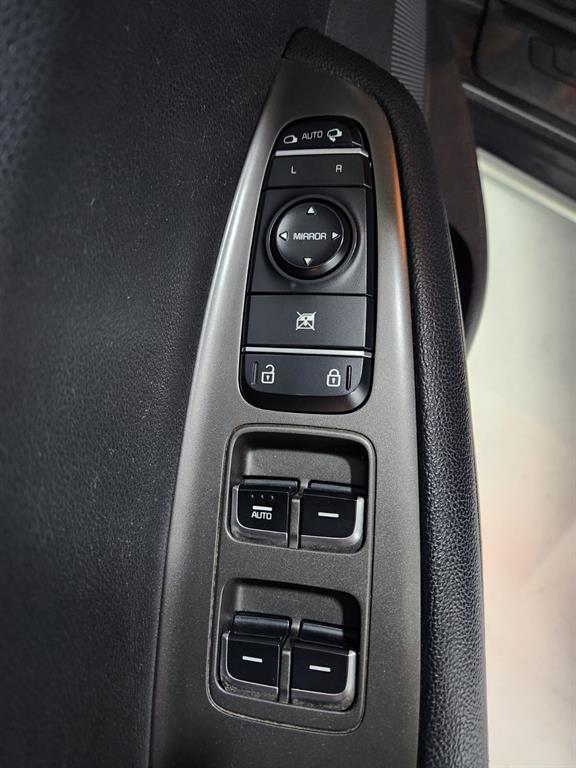 Kia K5 — photo 15