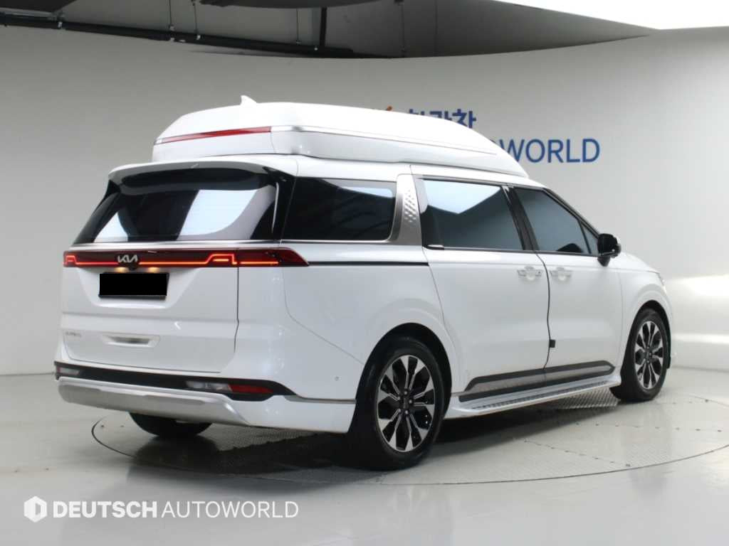 Kia Carnival — photo 02