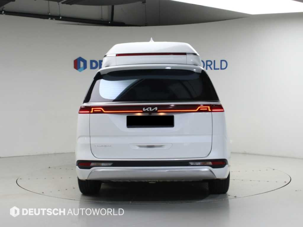 Kia Carnival — photo 04