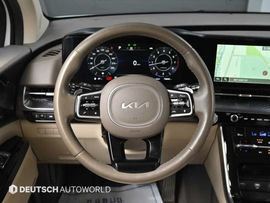Kia Carnival — photo 13