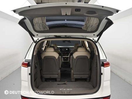 Kia Carnival — photo 19
