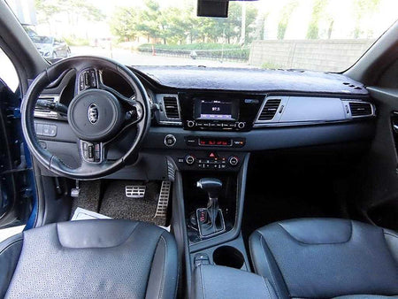 Kia Niro — photo 07