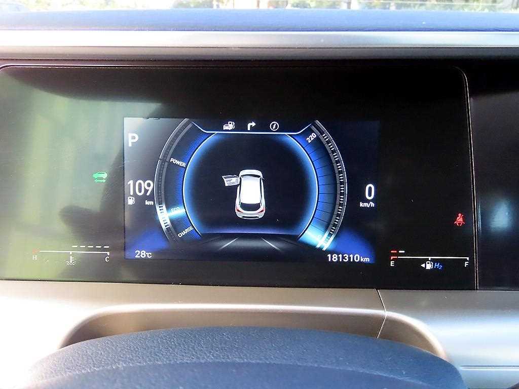 Hyundai Nexo — photo 09