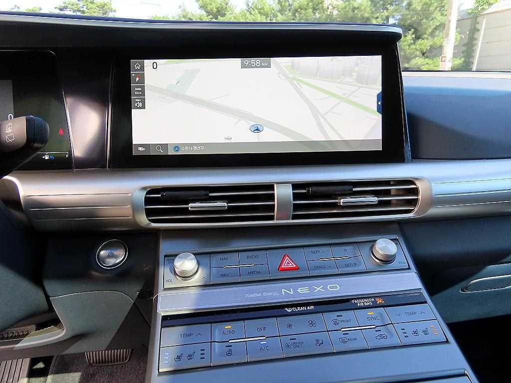 Hyundai Nexo — photo 12