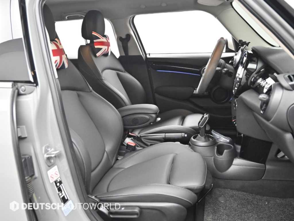 Mini Cooper — photo 10