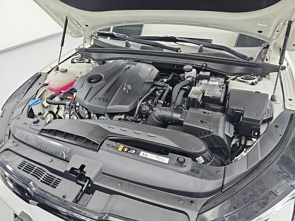 Kia K5 — photo 05