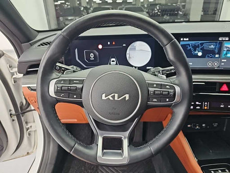 Kia K5 — photo 09