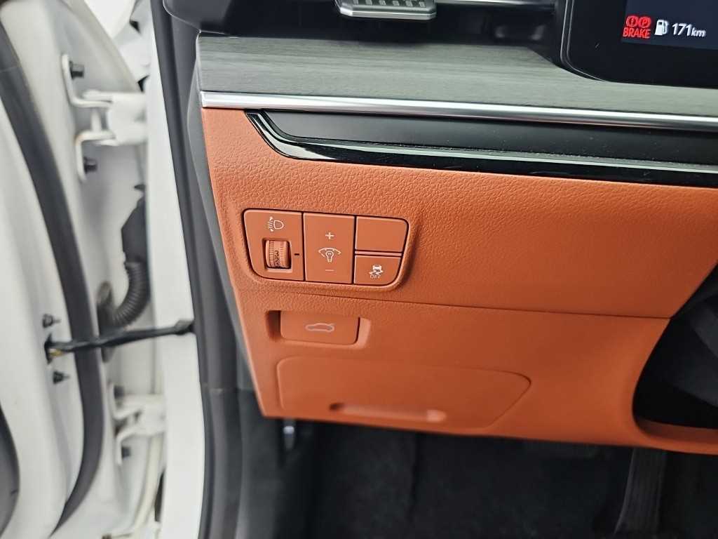 Kia K5 — photo 17