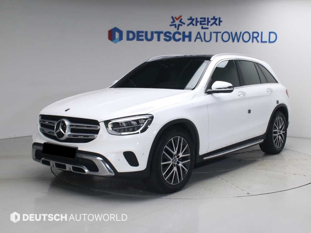 Mercedes-Benz GLC-Class — photo 02