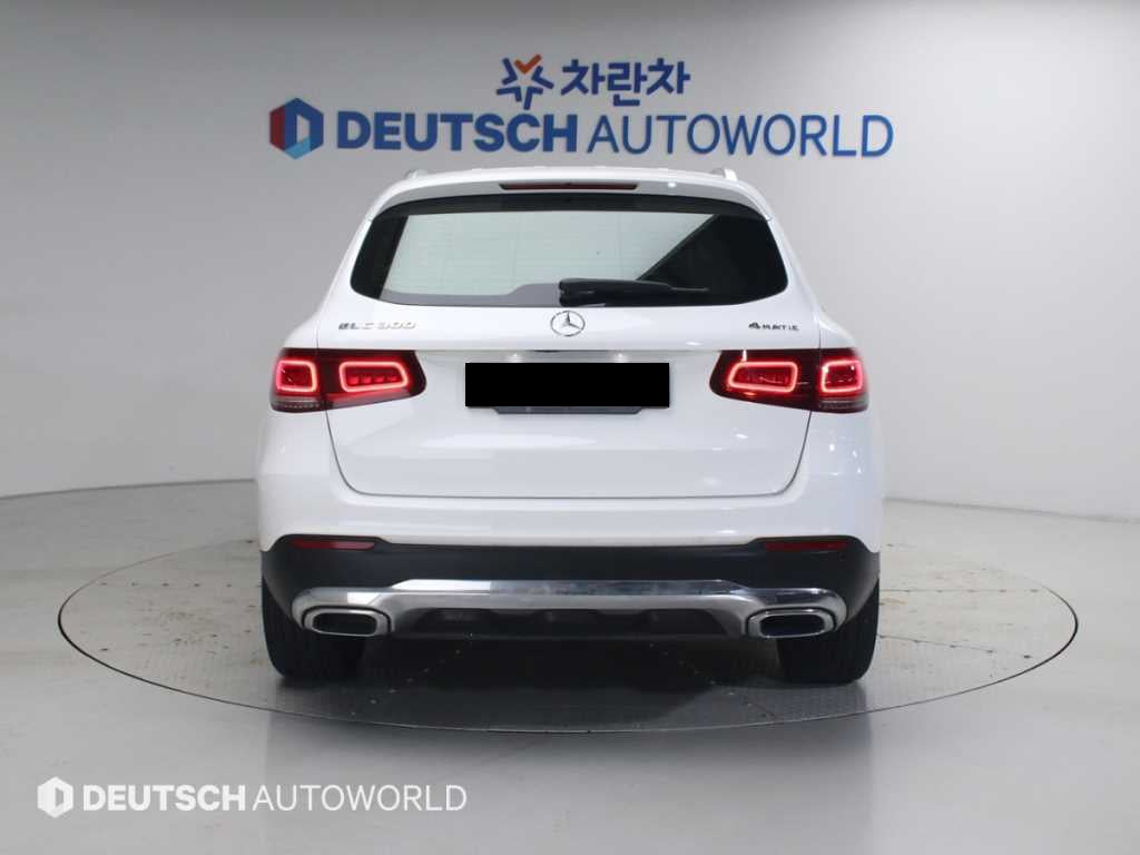 Mercedes-Benz GLC-Class — photo 04