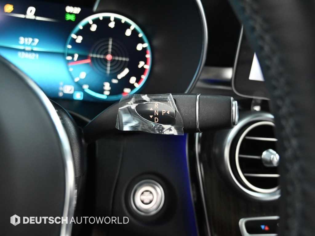 Mercedes-Benz GLC-Class — photo 09