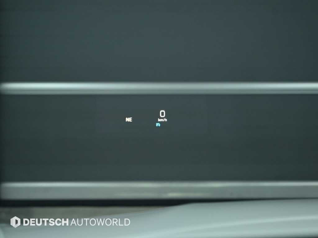 Mercedes-Benz GLC-Class — photo 17