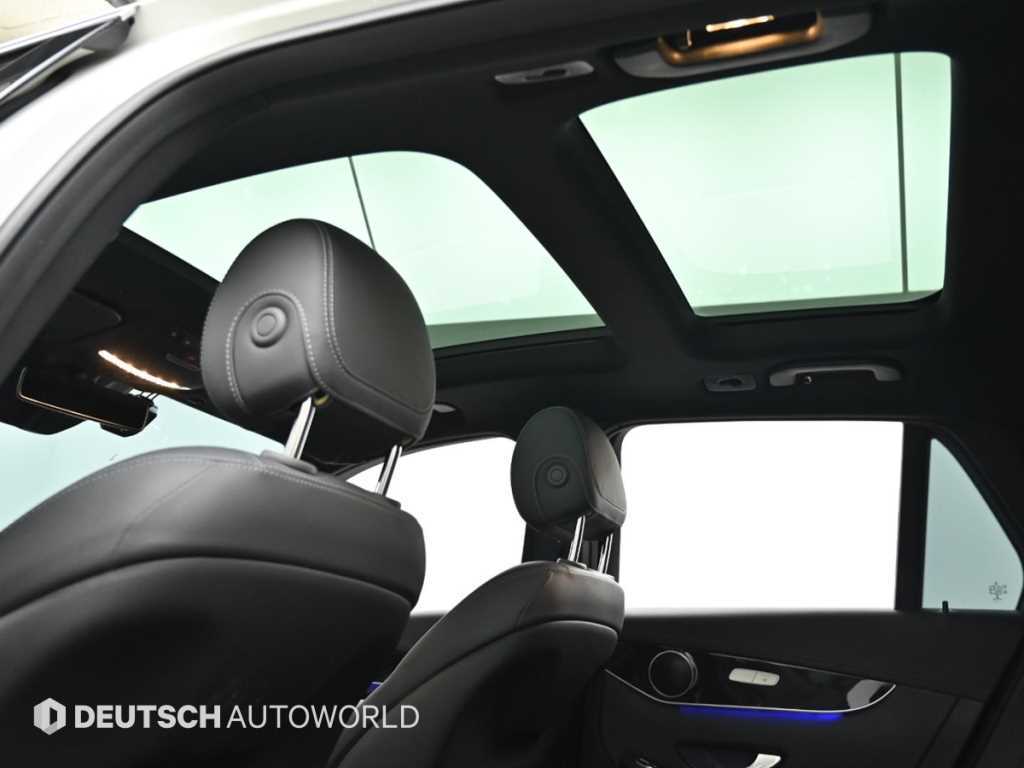 Mercedes-Benz GLC-Class — photo 18