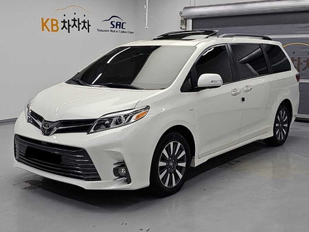Toyota Sienna — photo 01