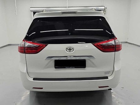 Toyota Sienna — photo 03