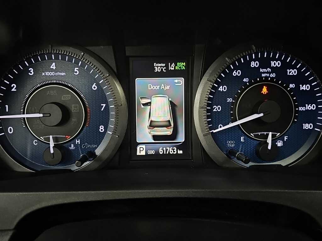 Toyota Sienna — photo 06