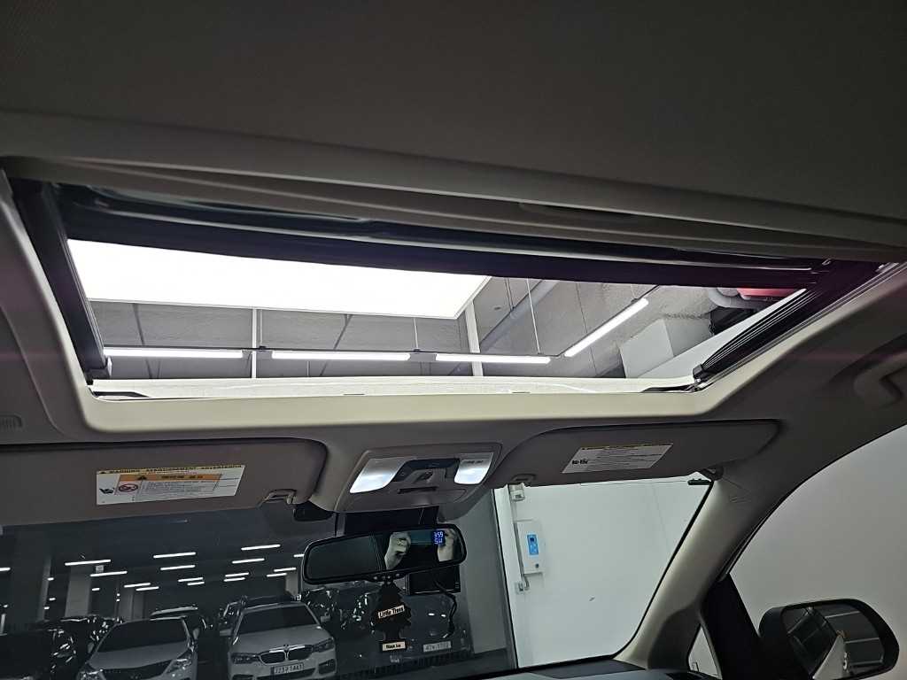 Toyota Sienna — photo 14