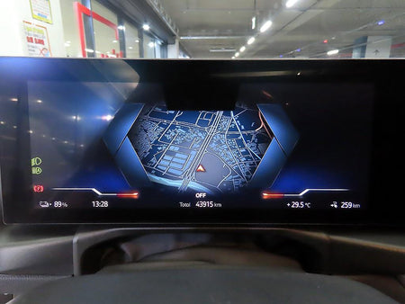 BMW i4 — photo 09