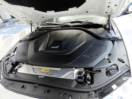 BMW i4 — photo 19