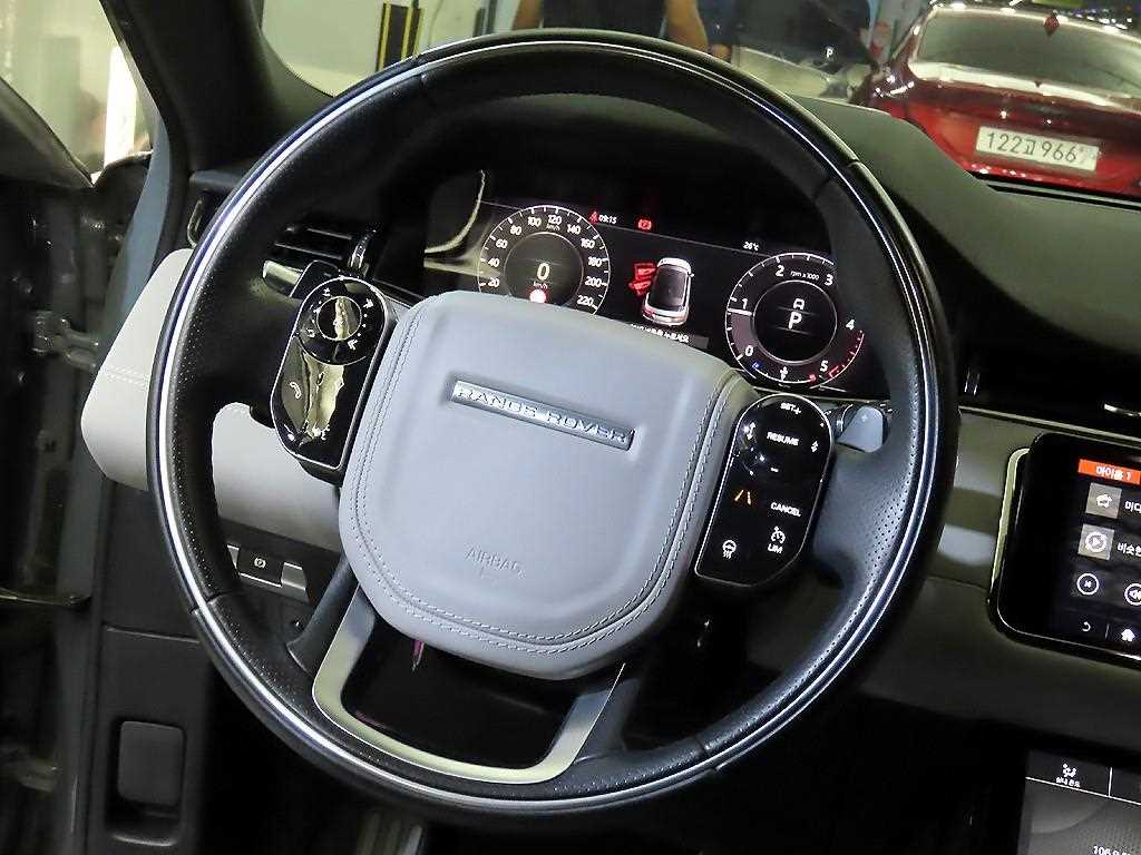 Land Rover Range Rover Evoque — photo 08