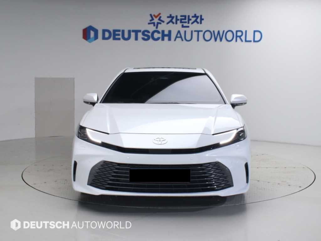 Toyota Camry — photo 03