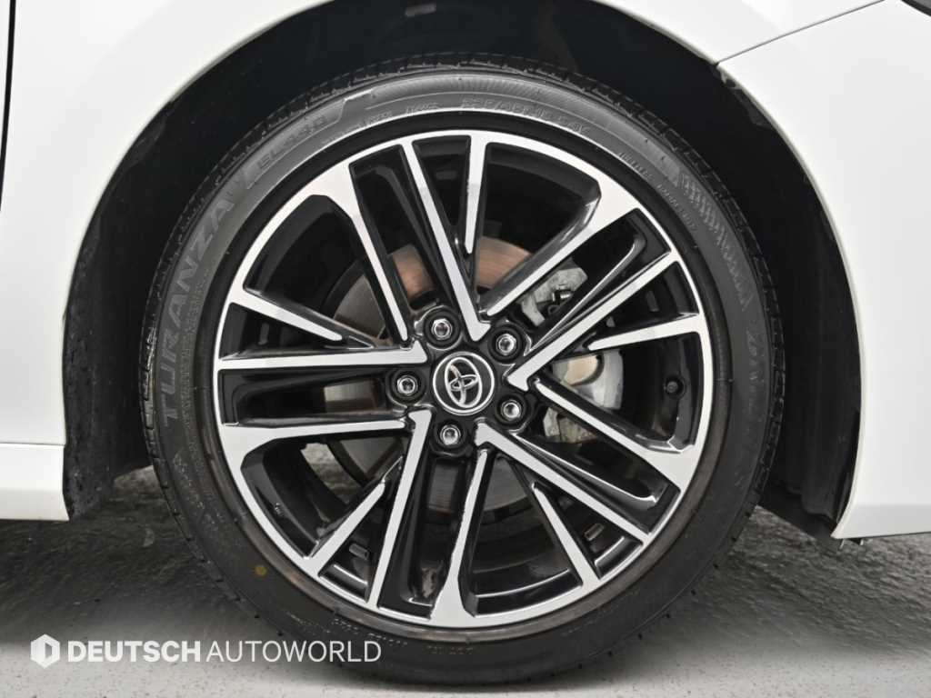 Toyota Camry — photo 05