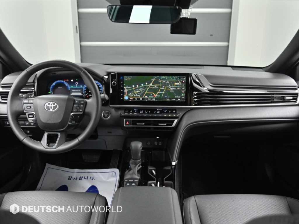 Toyota Camry — photo 07