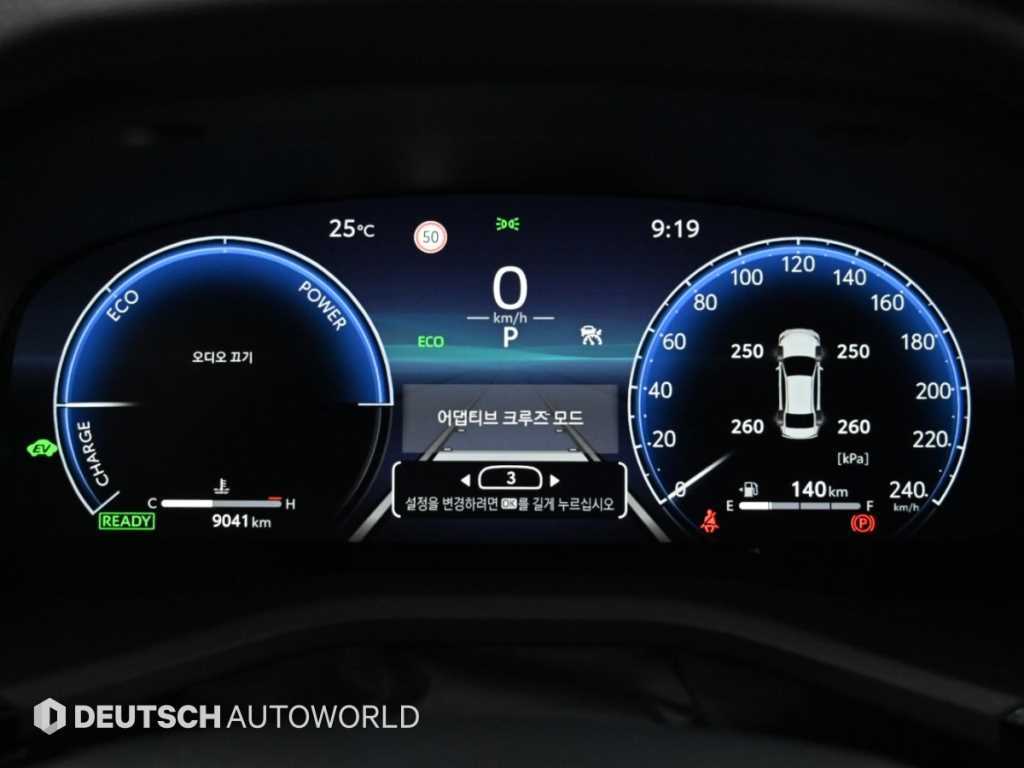 Toyota Camry — photo 08